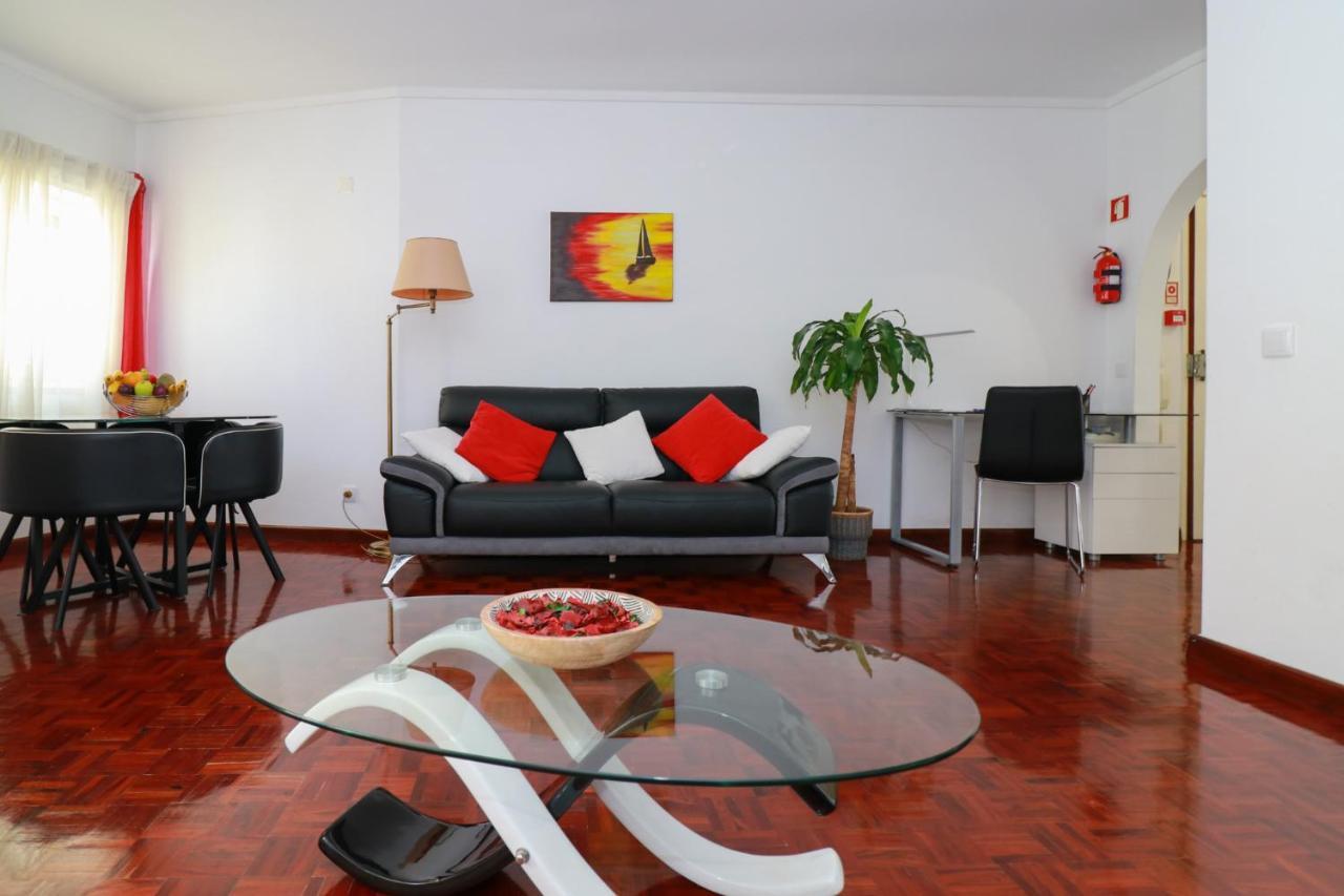 Parede Flats Экстерьер фото